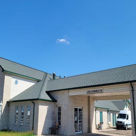 Hometown Inn By Oyo Texhoma, Ok エクステリア 写真
