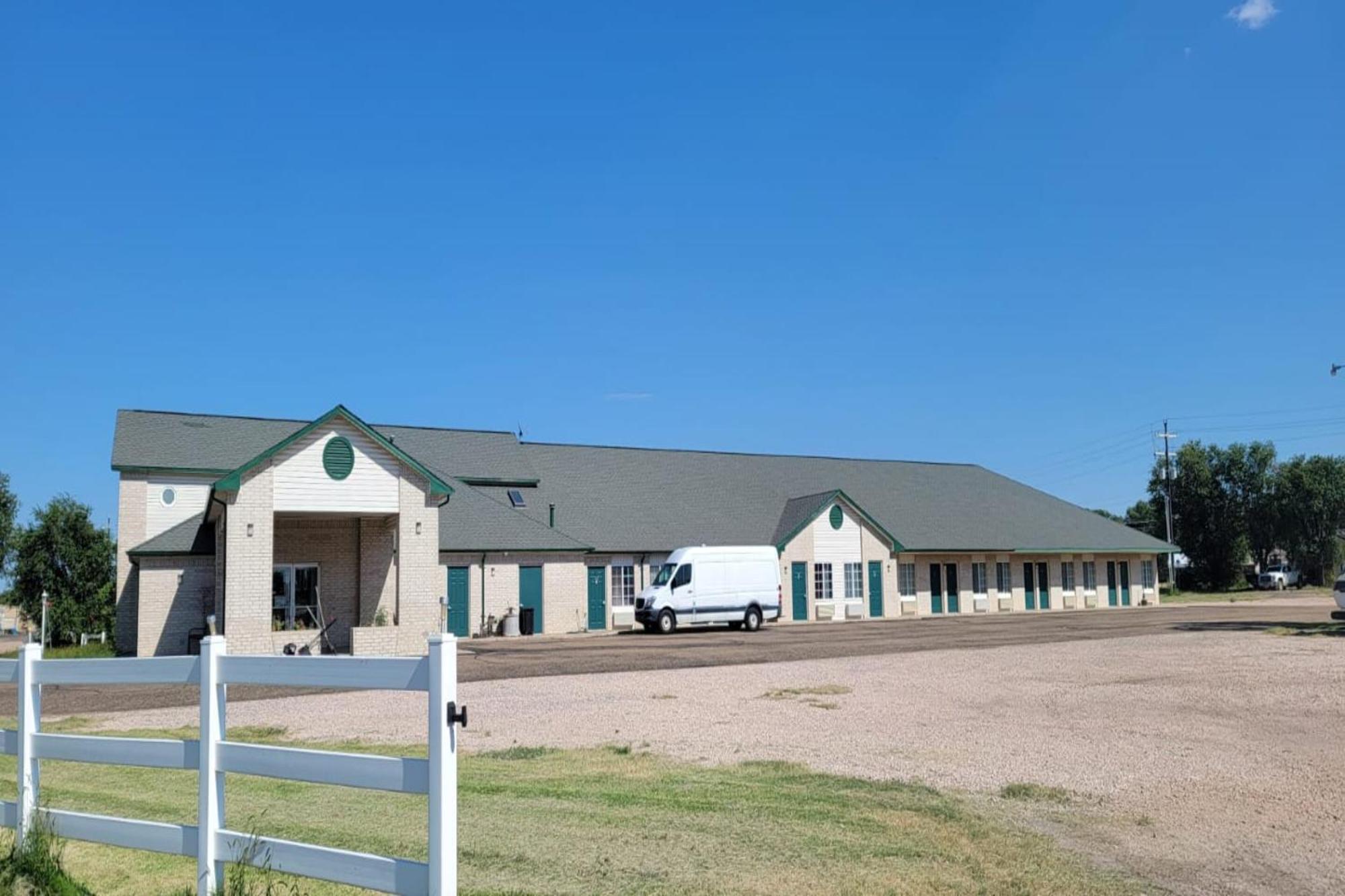 Hometown Inn By Oyo Texhoma, Ok エクステリア 写真